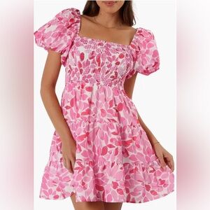 Petal & Pup Alisyn Mini Dress -
Pink Multi pink large Puff Sleeves